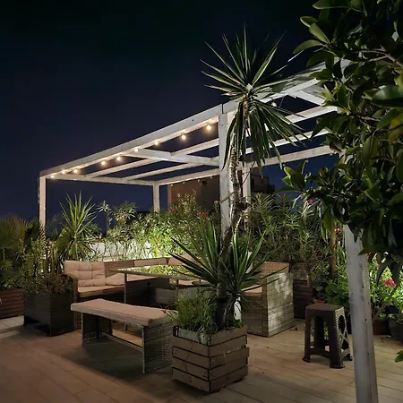 Follow The Sun - Rooftop Terrace Affittacamere *